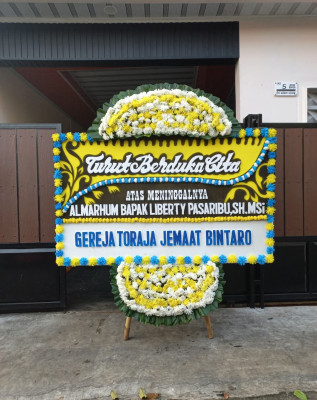 Papan Bunga Duka di Kapuren